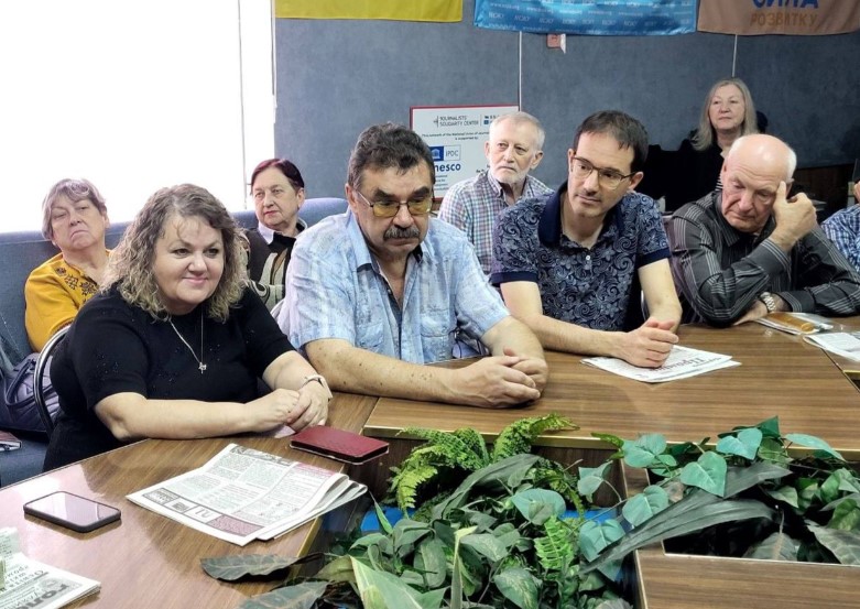 Як зберегти для громади місцеву газету, або нове життя «Червоного променя» - видання з багаторічною історією 3 Як зберегти для громади місцеву газету, або нове життя «Червоного променя» - видання з багаторічною історією 2