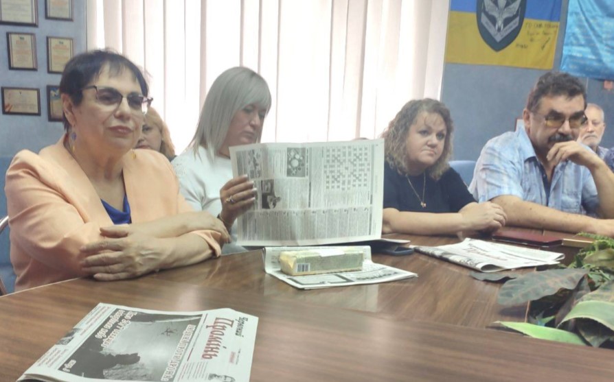 Як зберегти для громади місцеву газету, або нове життя «Червоного променя» - видання з багаторічною історією 4 Як зберегти для громади місцеву газету, або нове життя «Червоного променя» - видання з багаторічною історією 3