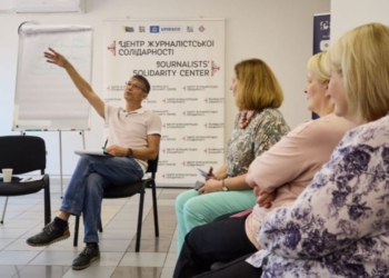«Я знову це роблю»: чому ми повторюємо ті самі сценарії у спілкуванні