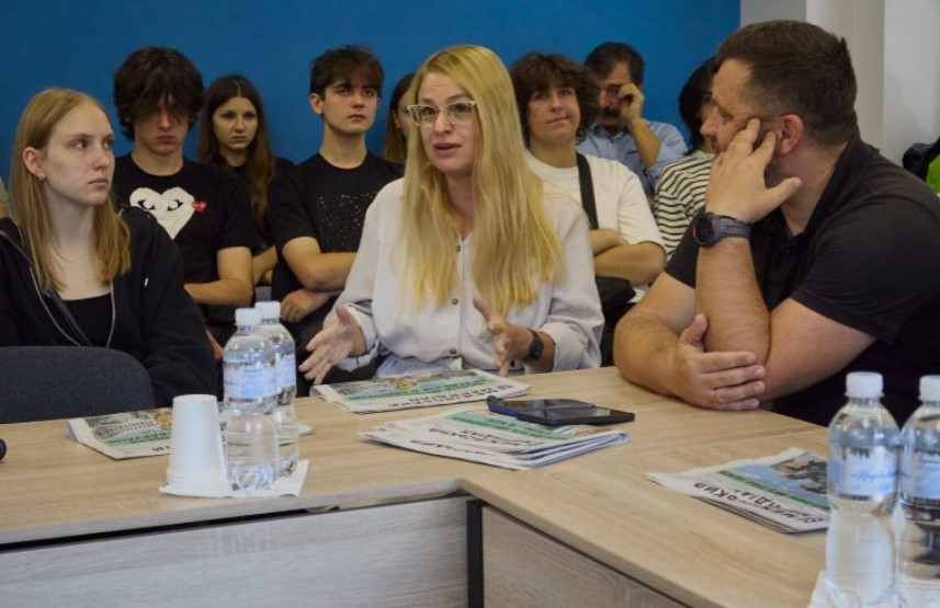 Саме спогади не дають пам’яті перетворитися просто на перелік імен: у Дніпрі вшанували пам’ять українських журналістів 6