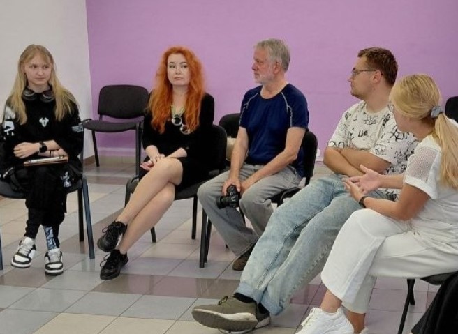 «Я знову це роблю»: чому ми повторюємо ті самі сценарії у спілкуванні 6 «Я знову це роблю»: чому ми повторюємо ті самі сценарії у спілкуванні 5