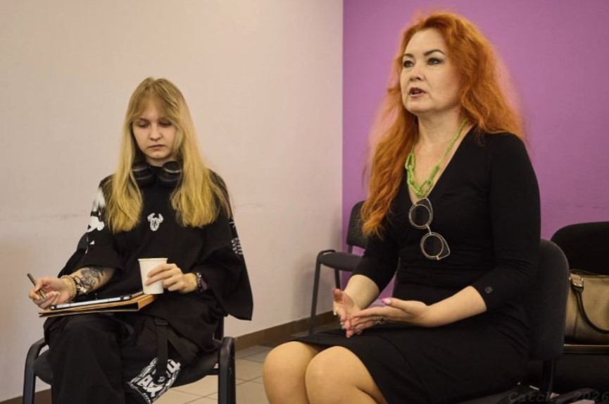 «Я знову це роблю»: чому ми повторюємо ті самі сценарії у спілкуванні 7 «Я знову це роблю»: чому ми повторюємо ті самі сценарії у спілкуванні 6