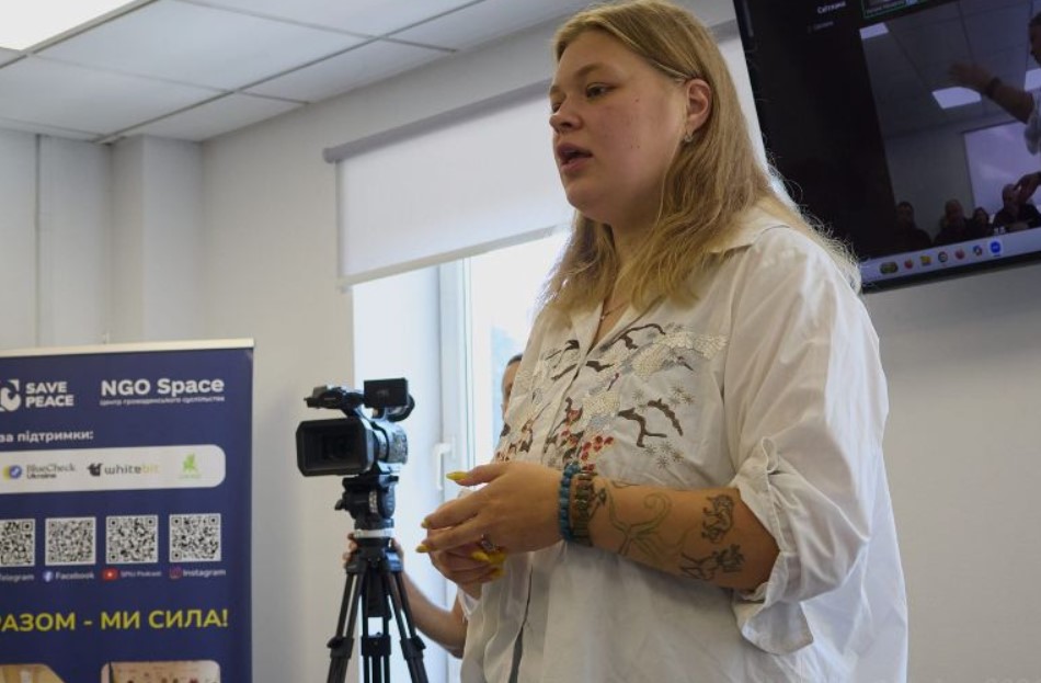 «Найкращий журналіст – живий журналіст»: як змінилися правила безпеки для медійників Дніпропетровщини 8 «Найкращий журналіст – живий журналіст»: як змінилися правила безпеки для медійників Дніпропетровщини 7