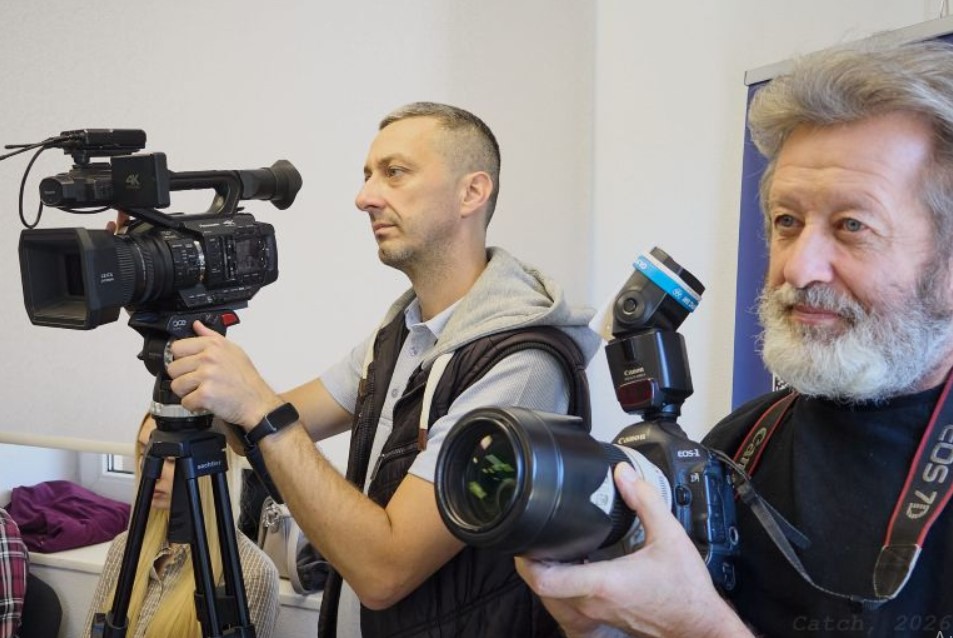 «Найкращий журналіст – живий журналіст»: як змінилися правила безпеки для медійників Дніпропетровщини 10 «Найкращий журналіст – живий журналіст»: як змінилися правила безпеки для медійників Дніпропетровщини 9