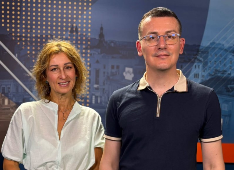 Івано-Франківський Центр журналістської солідарності: робочий тиждень завершився приємними моментами 13 Івано-Франківський Центр журналістської солідарності: робочий тиждень завершився приємними моментами 4