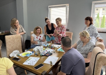 Арттерапія, що відновлює: відбулась зустріч групи психологічної підтримки НСЖУ на Буковині