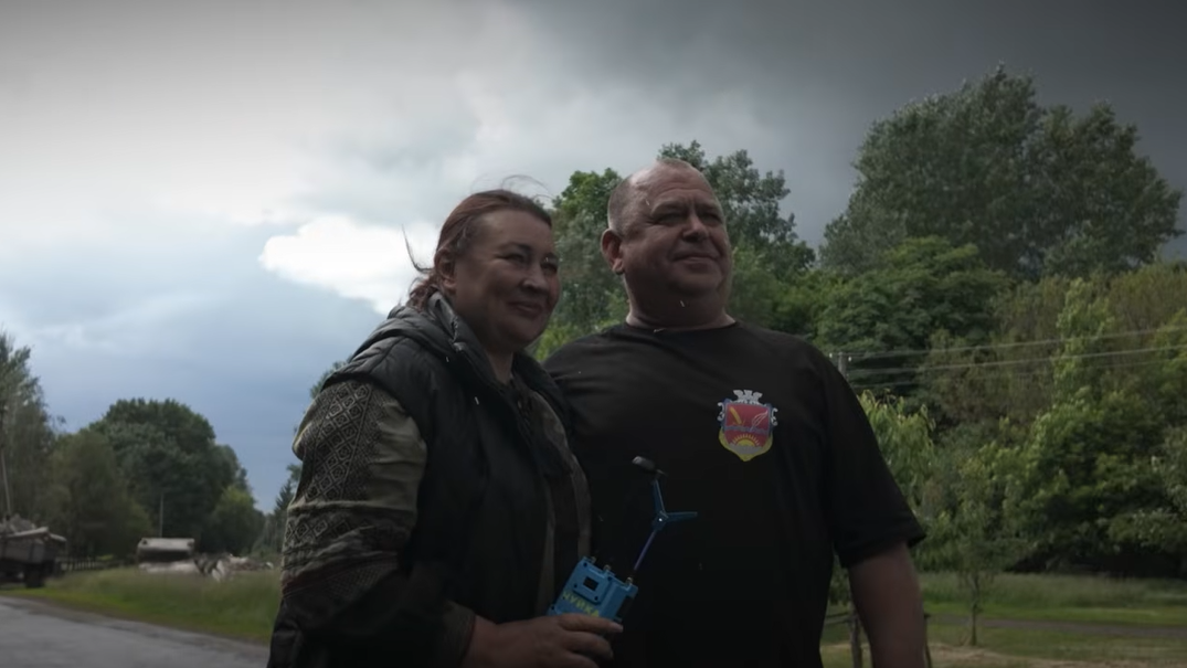 НСЖУ презентує документальне відео «Їдемо, бо нас чекають» 17 НСЖУ презентує документальне відео «Їдемо, бо нас чекають»
