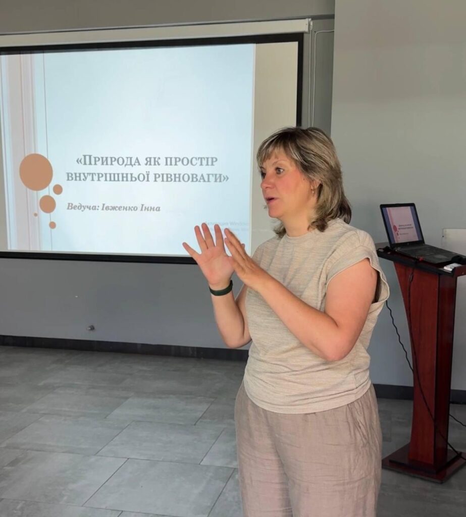 Обереги відновлення: як журналісти створювали ляльку-мандрівницю у Карпатах 1