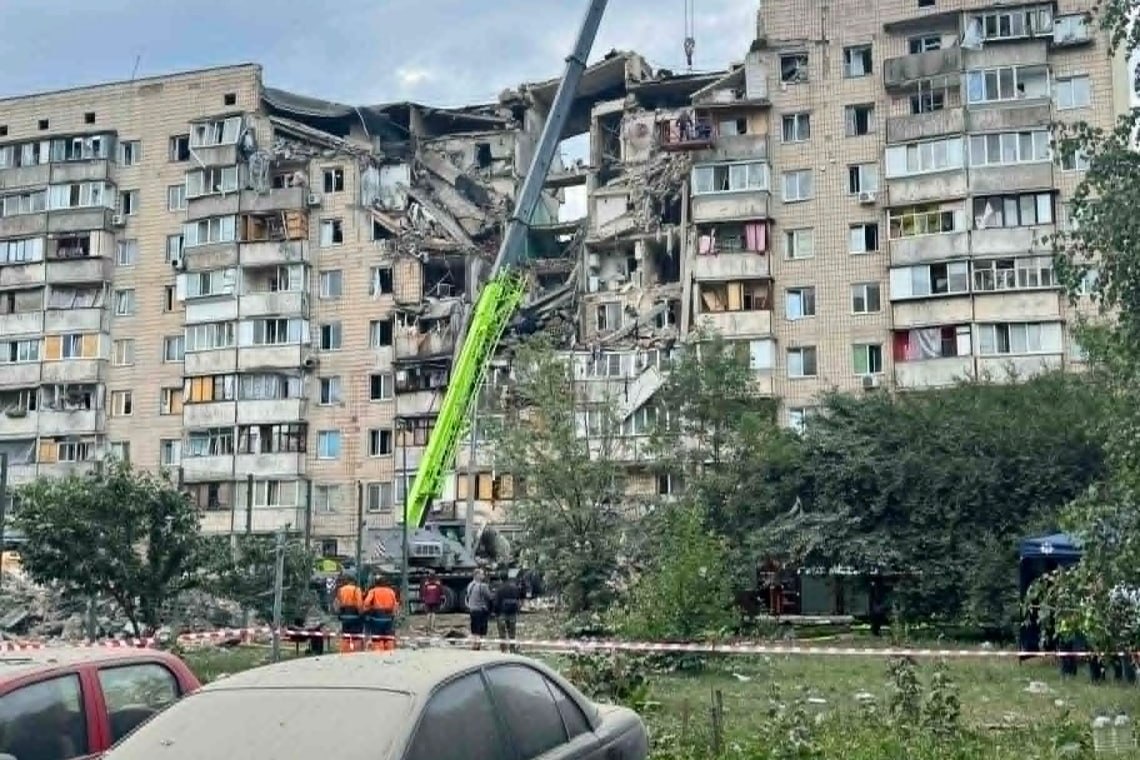 «Проходимо психотерапію і чекаємо остаточного висновку стосовно будинку»: як відновлюються медійниці, чию квартиру зруйнувала Росія 17 «Проходимо психотерапію і чекаємо остаточного висновку стосовно будинку»: як відновлюються медійниці, чию квартиру зруйнувала Росія