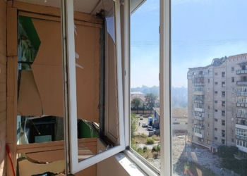 Унаслідок авіаудару пошкоджено квартиру журналіста Максима Ходушка