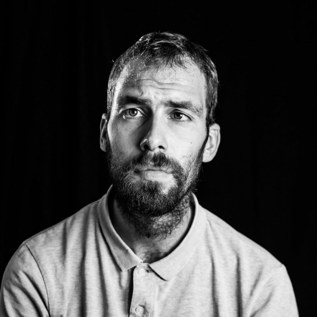 «Нам пощастило на дві хвилини»: у Слов’янську FPV-дрон влучив в авто, з якого щойно вийшли іноземні журналісти 9 «Нам пощастило на дві хвилини»: у Слов’янську FPV-дрон влучив в авто, з якого щойно вийшли іноземні журналісти 8