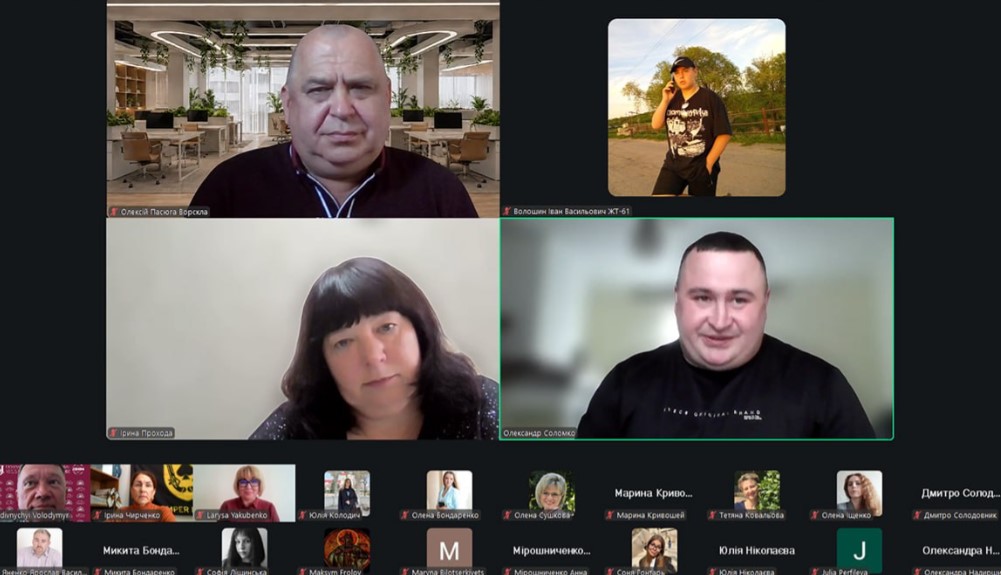 Дрони, небезпечні маршрути й робота журналістів на місцях ударів: на Сумщині дискутували про роботу медійників в умовах загроз