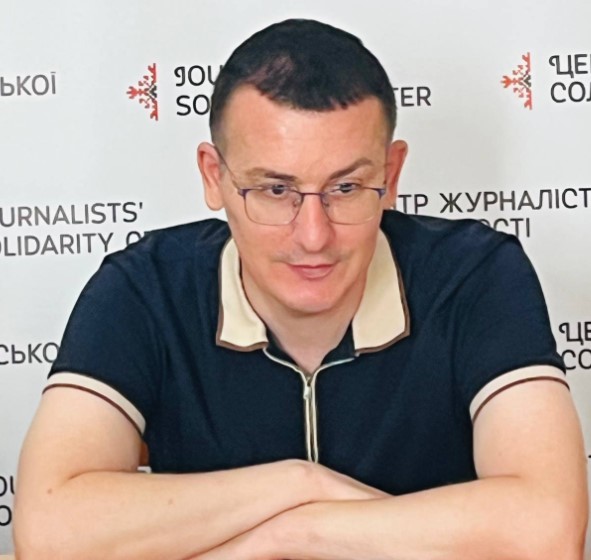 «Місцева журналістика – це не просто інформація, це зв’язок із громадою», – Сергій Томіленко під час зустрічі з медійниками на Івано-Франківщині 5 «Місцева журналістика – це не просто інформація, це зв’язок із громадою», – Сергій Томіленко під час зустрічі з медійниками на Івано-Франківщині 4