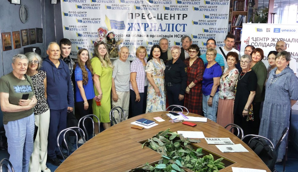 «Спочатку людина, потім репортаж»: як журналісту не втратити себе, працюючи з чужою травмою 1