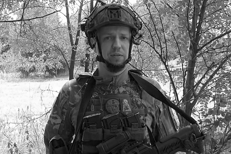 Чотири роки невідомості: суд визнав загиблим журналіста і військового Самуїла Проскурякова 7 Чотири роки невідомості: суд визнав загиблим журналіста і військового Самуїла Проскурякова