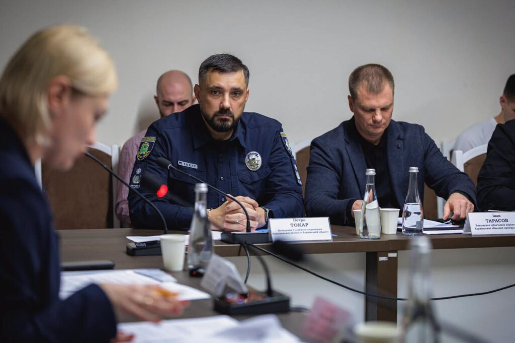 Фото зруйнованої редакції «Білопільщини» показали депутатам у Харкові 6 Фото зруйнованої редакції «Білопільщини» показали депутатам у Харкові 5
