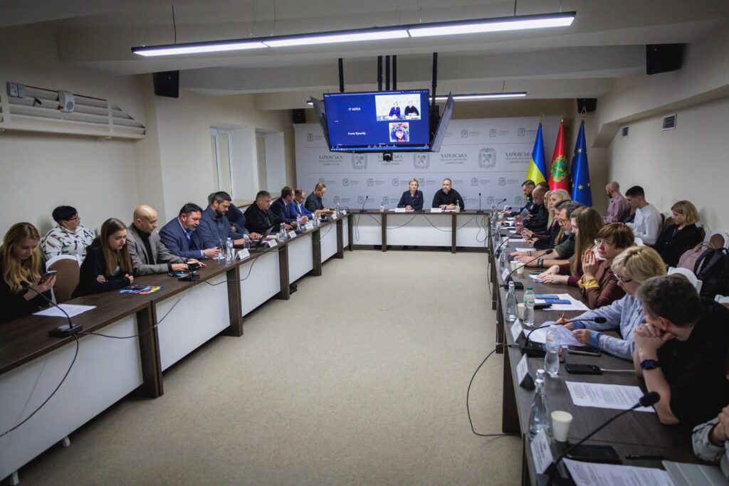 Фото зруйнованої редакції «Білопільщини» показали депутатам у Харкові