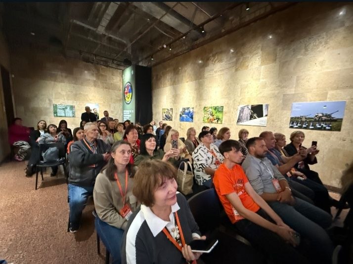 «Їдемо, бо нас чекають»: на Donbas Media Forum НСЖУ презентувала історію журналістів прикордоння, які залишаються поруч із читачами 8