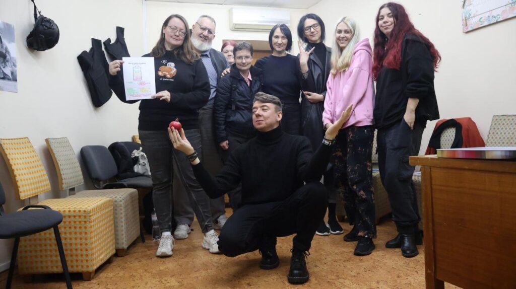 Не лише триматися, а й жити: про психологічну підтримку в часи виснаження