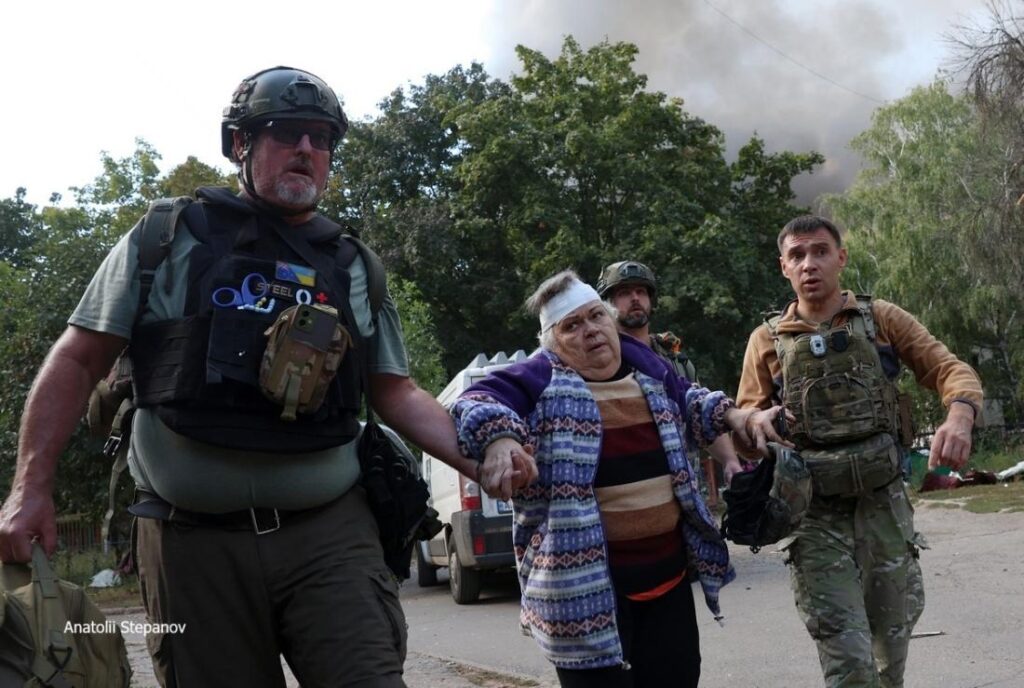 «Краматорськ – це вже суцільна кілзона»: фотокореспондент Анатолій Степанов – про роботу на Донеччині з детектором дронів від НСЖУ 5