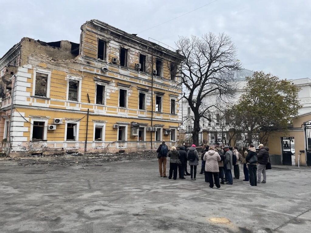 «Журналіст на місці обстрілу: як зробити гарний репортаж і повернутися живим 7