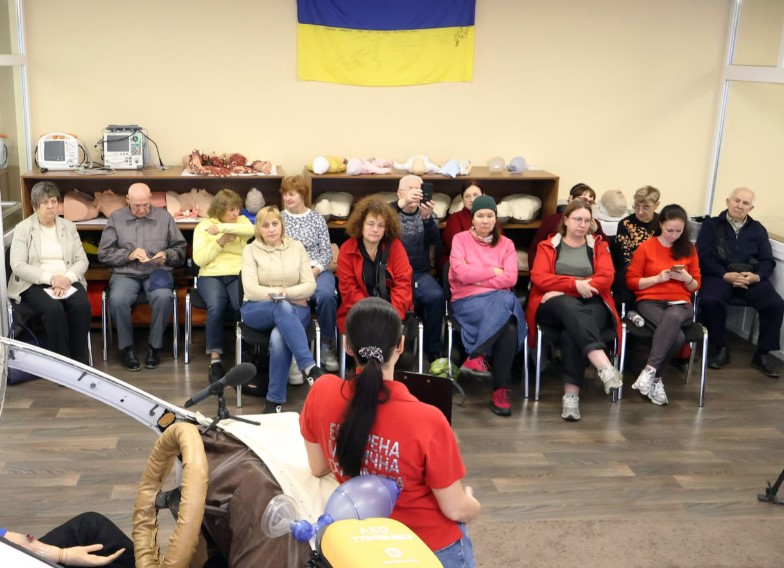 Тренінги з тактичної медицини у контексті війни – інвестиція в безпеку: навчалися запорізькі медійники 11 Тренінги з тактичної медицини у контексті війни – інвестиція в безпеку: навчалися запорізькі медійники 10