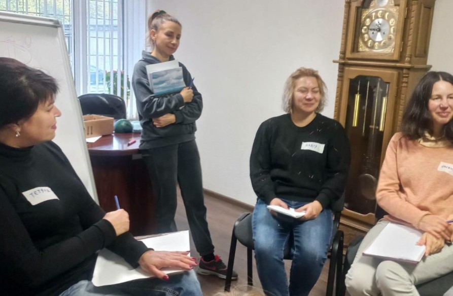 Як уникнути емоційного і творчого вигорання у часі війни: тренінг для коломийських медійників 5 Як уникнути емоційного і творчого вигорання у часі війни: тренінг для коломийських медійників 4