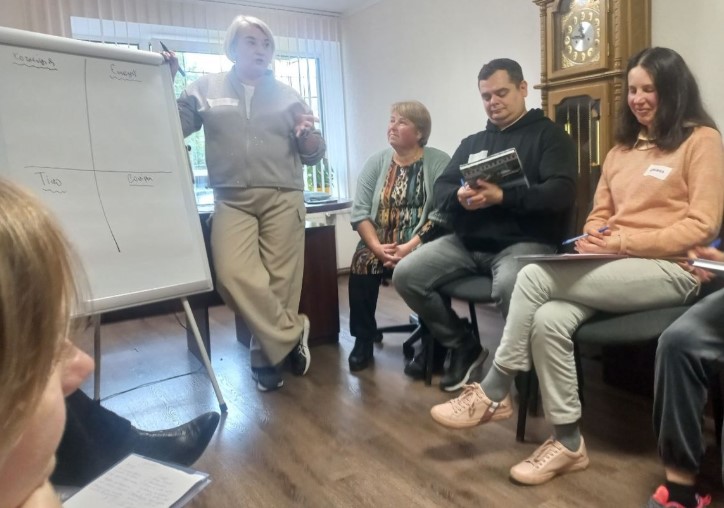 Як уникнути емоційного і творчого вигорання у часі війни: тренінг для коломийських медійників 7 Як уникнути емоційного і творчого вигорання у часі війни: тренінг для коломийських медійників 6