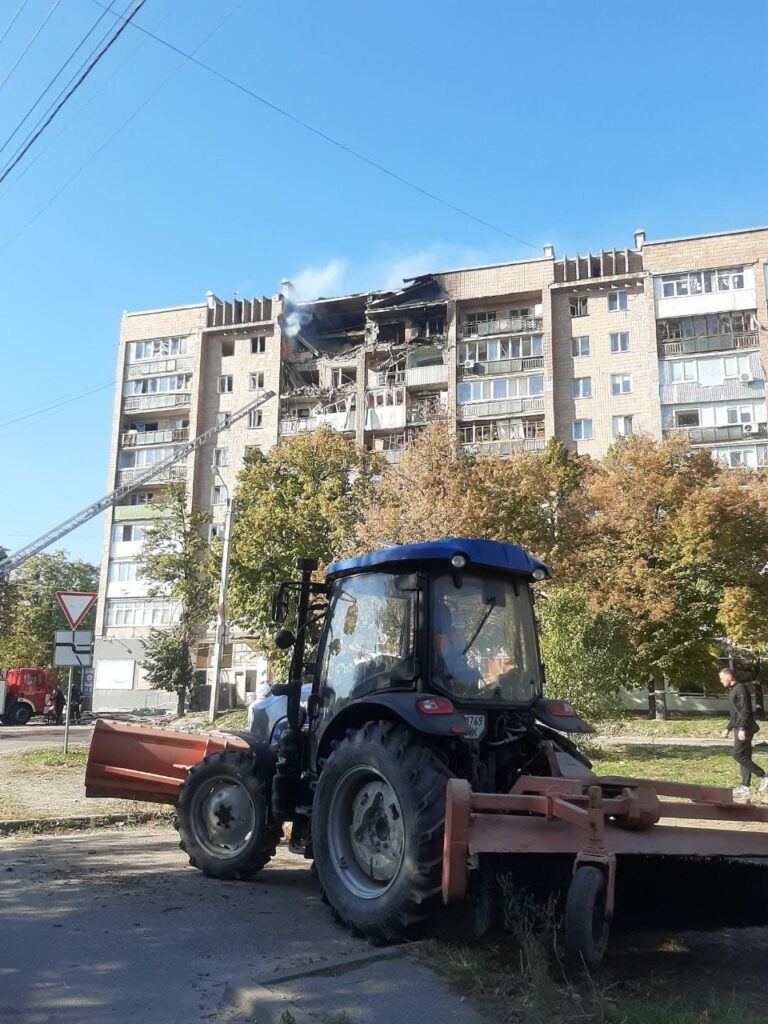«Бандероль пролетіла так близько, що я роздивилася її серійний номер»: журналістка з Харкова постраждала під час атаки Росії 1