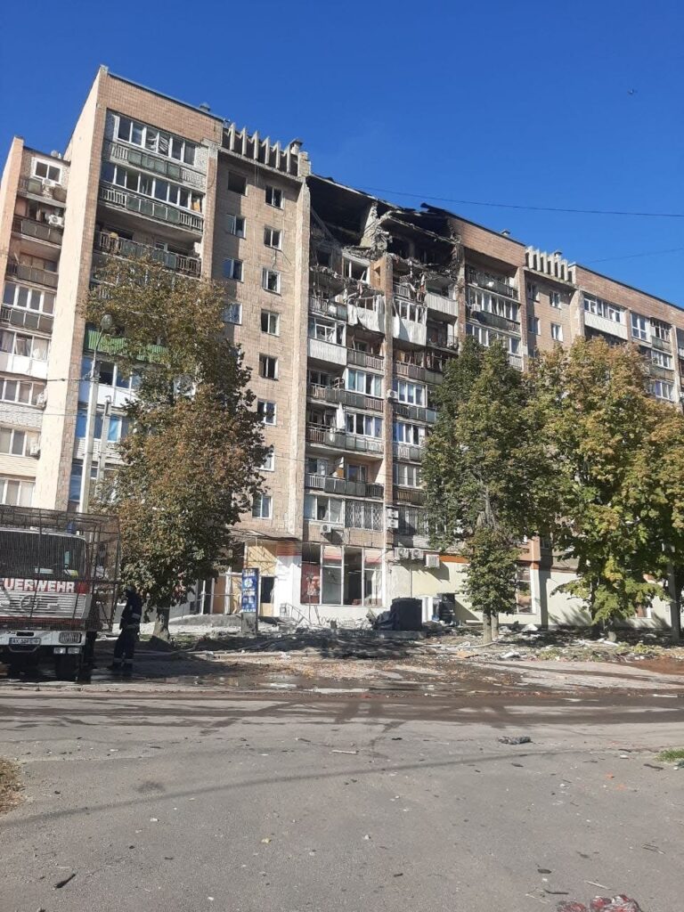 «Бандероль пролетіла так близько, що я роздивилася її серійний номер»: журналістка з Харкова постраждала під час атаки Росії 2