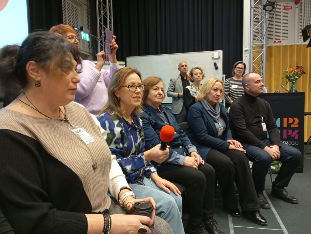 «Ми беремо Україну за приклад»: Шведське радіо вивчає, як українські медіа працюють під час війни 5 «Ми беремо Україну за приклад»: Шведське радіо вивчає, як українські медіа працюють під час війни 4